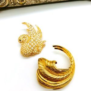 Vintage Signed Brooch Lot Swan